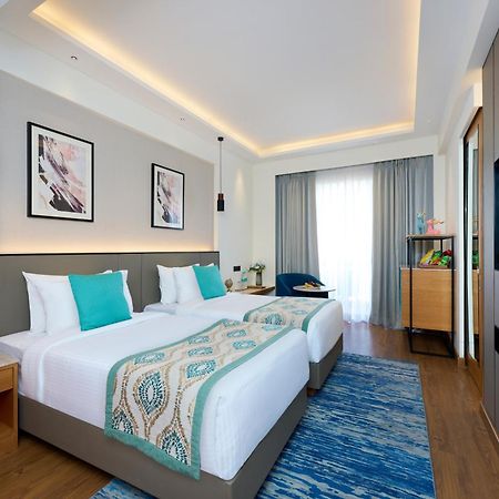 Iris Sarovar Portico Gurgaon Exteriör bild