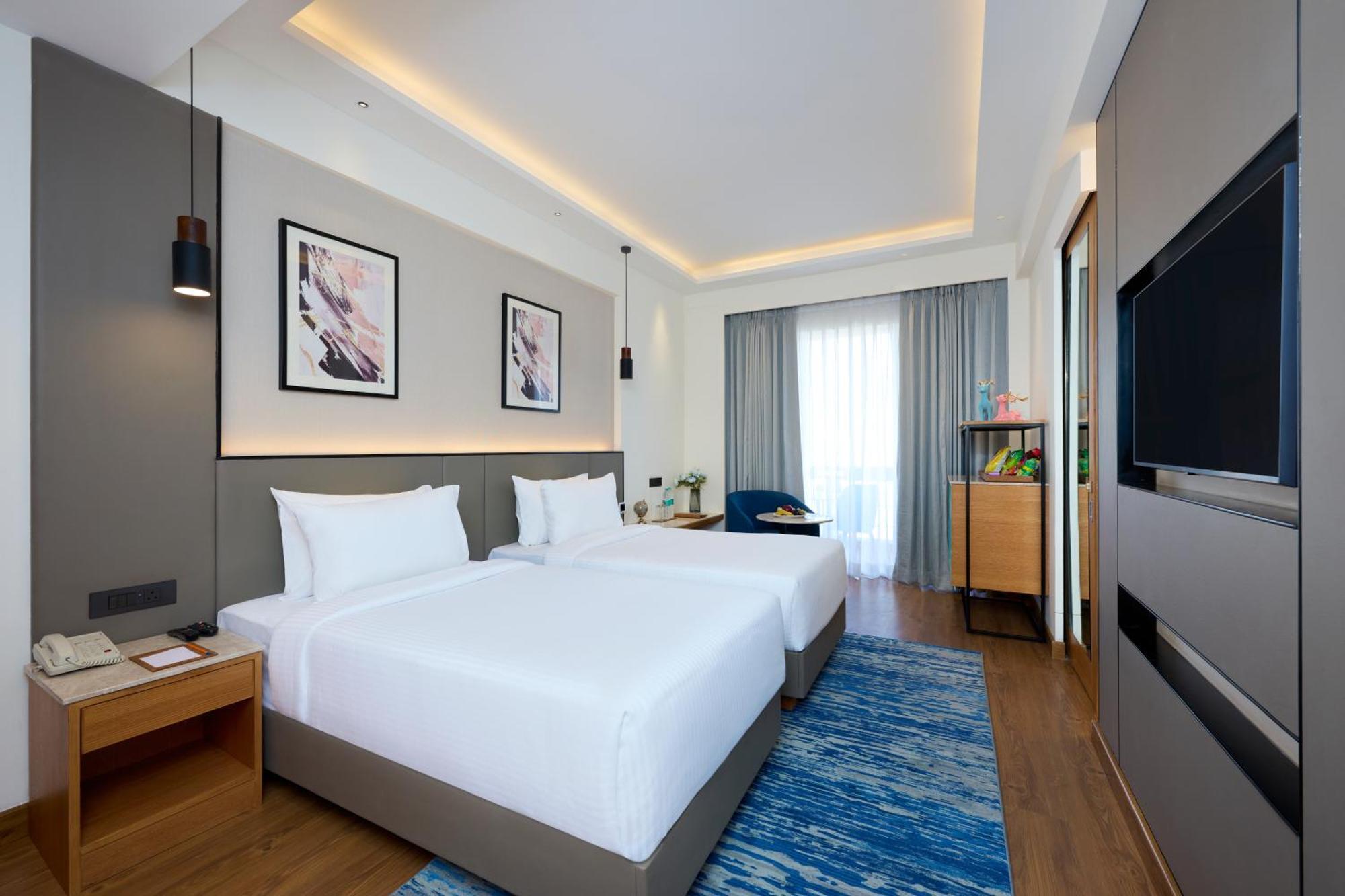 Iris Sarovar Portico Gurgaon Exteriör bild