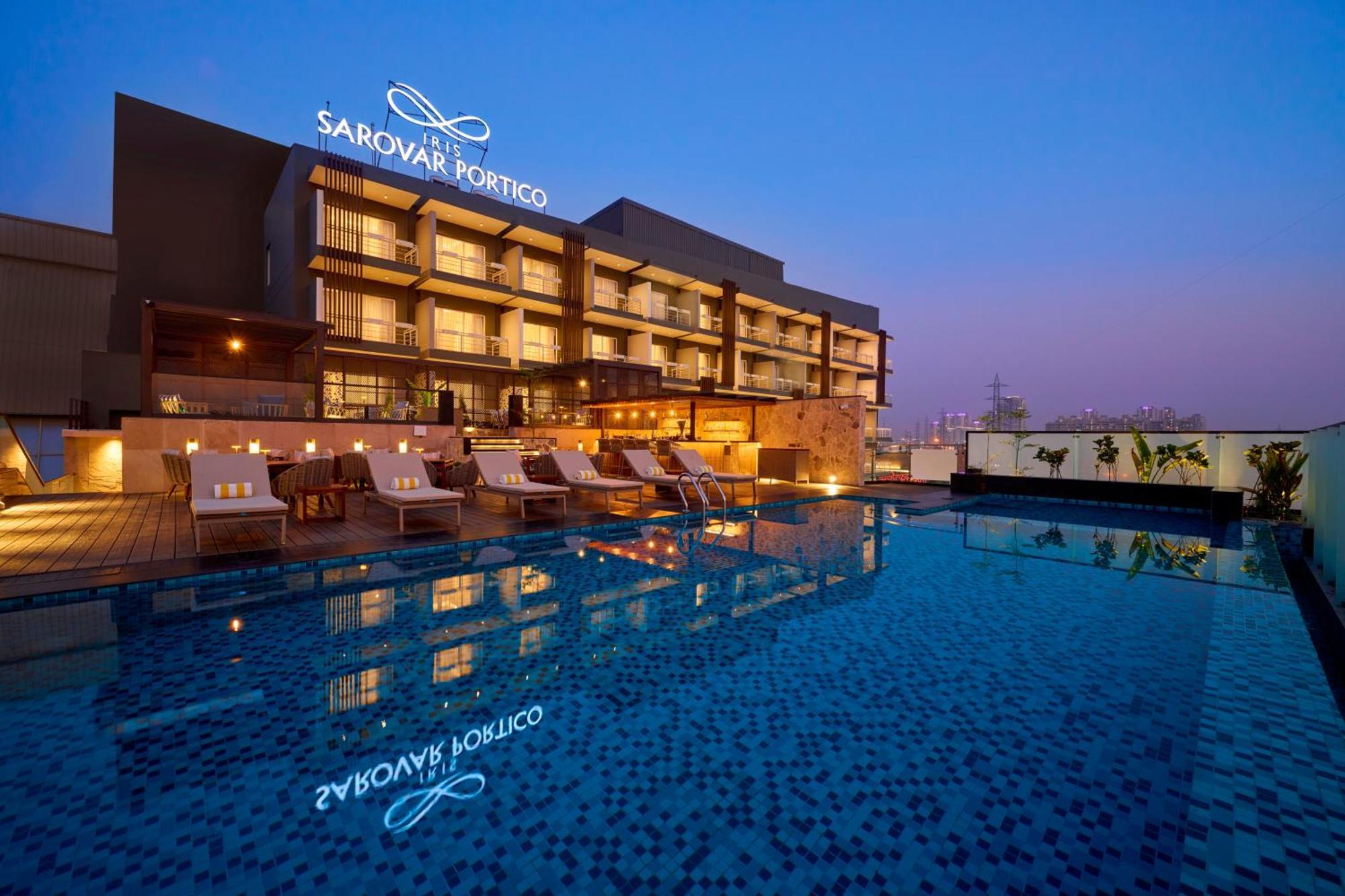 Iris Sarovar Portico Gurgaon Exteriör bild