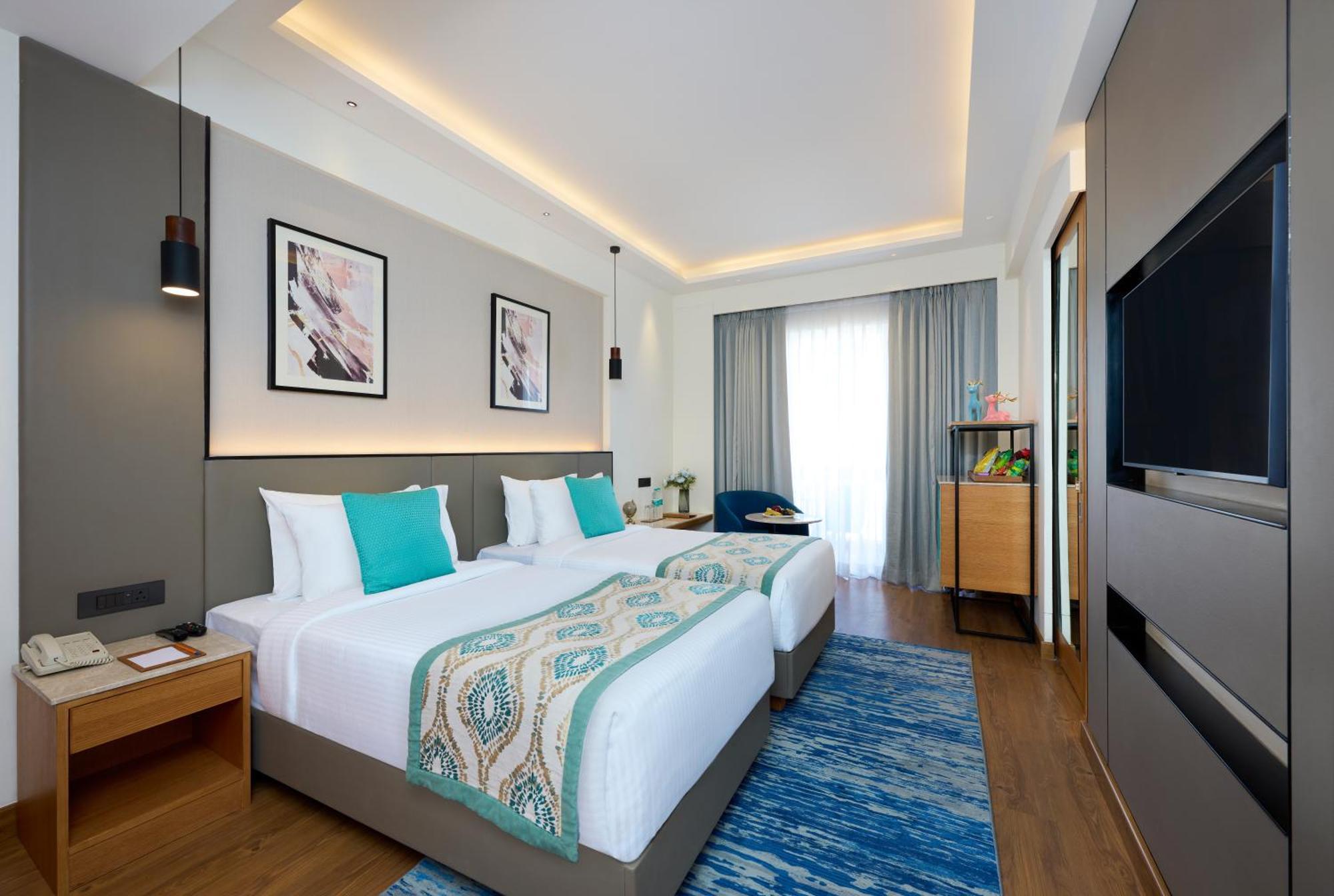 Iris Sarovar Portico Gurgaon Exteriör bild