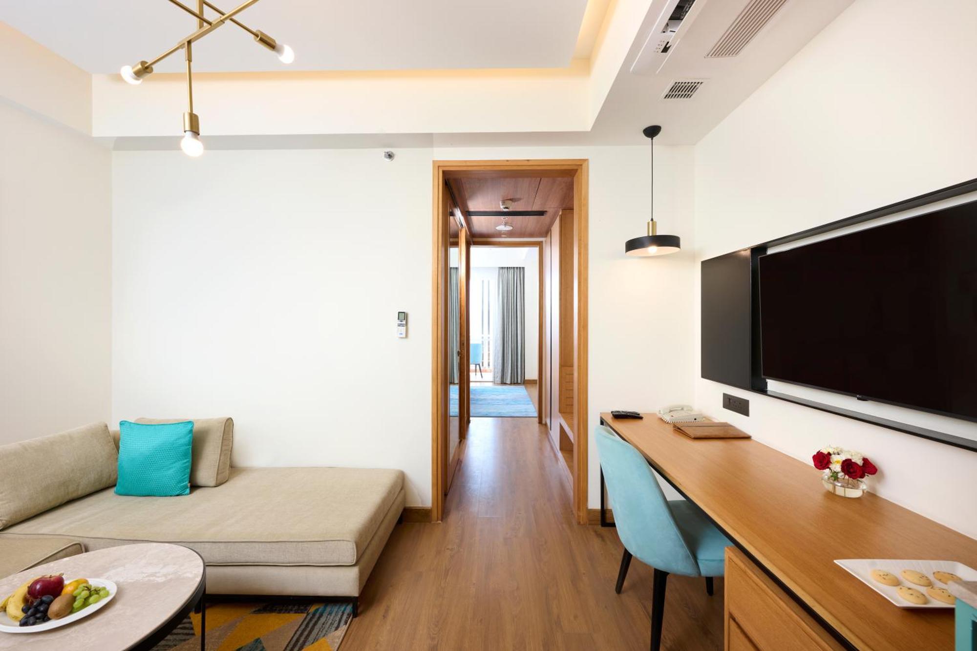 Iris Sarovar Portico Gurgaon Exteriör bild