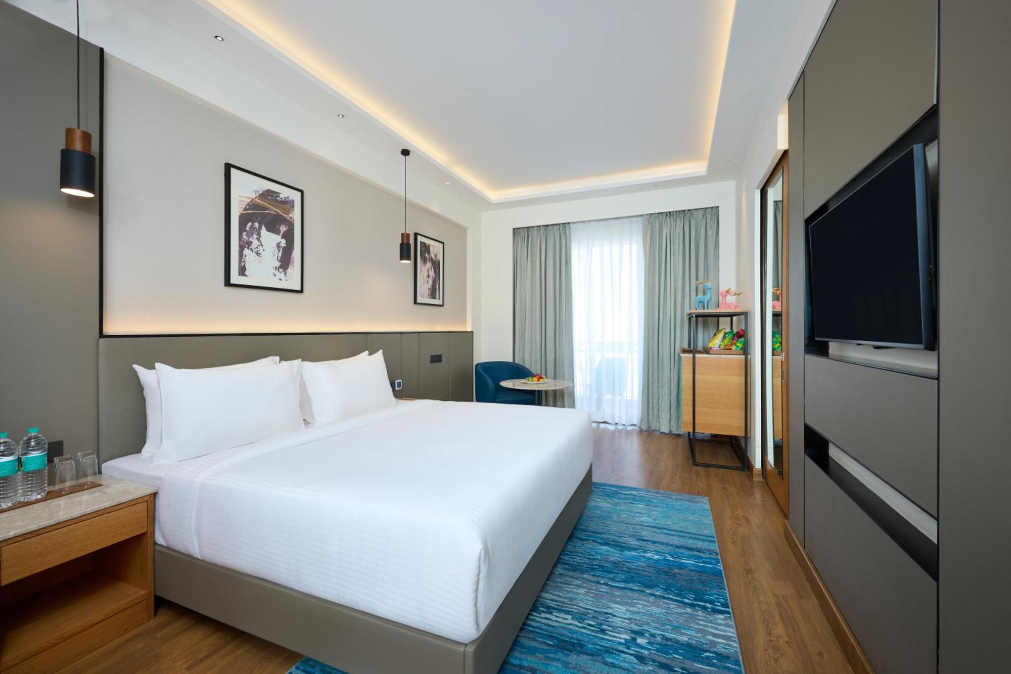 Iris Sarovar Portico Gurgaon Exteriör bild